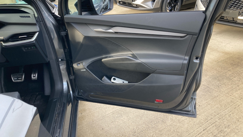 Skoda Enyaq 250kW vRS 84kWh 4x4 5dr Auto Electric Estate